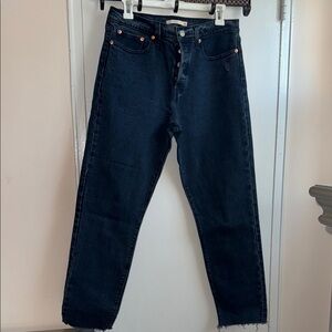 Women’s Levi’s Dark Blue Denim Jeans Size 29